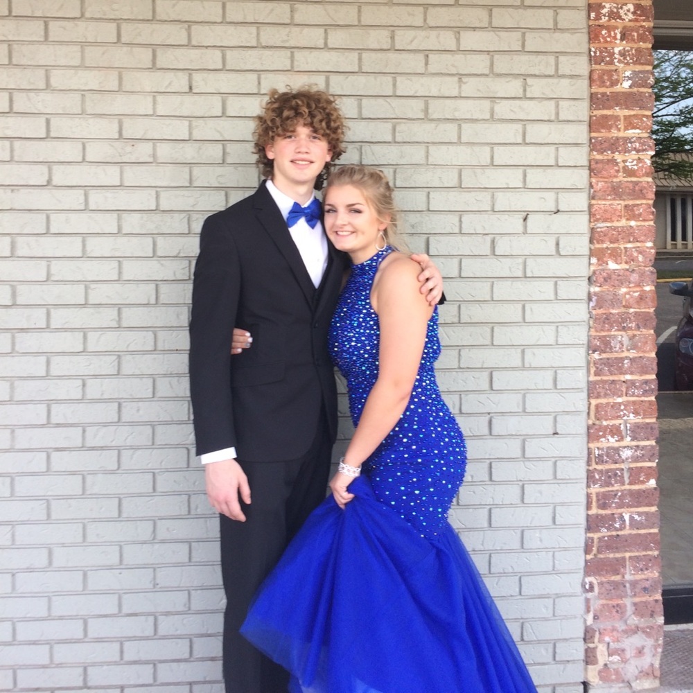PROM DRESS🔹🔹 - Picture 2 of 5